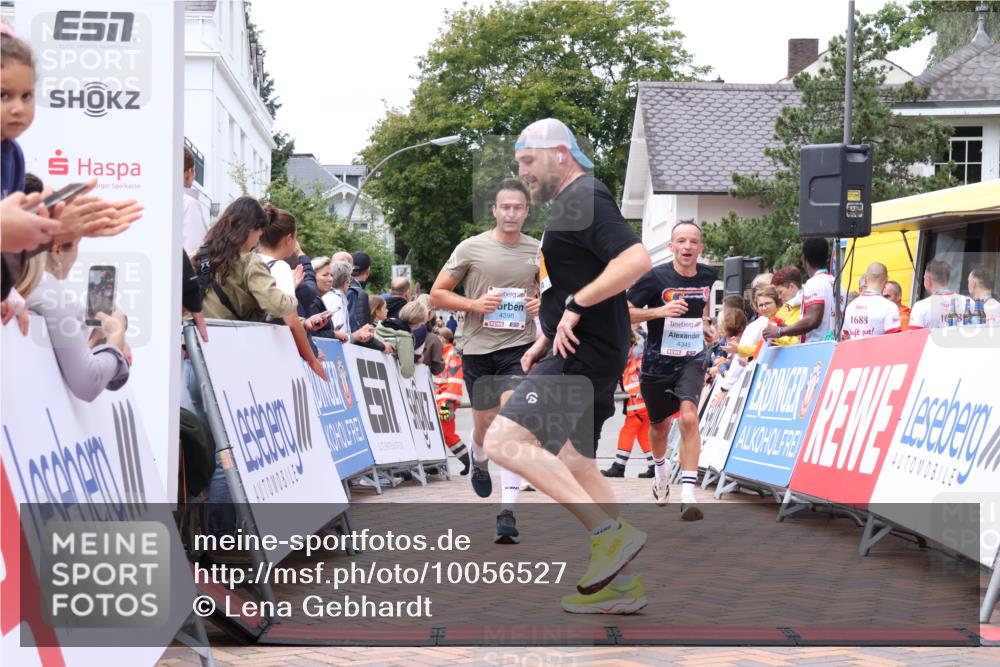30.08.2026 - Blankeneser Heldenlauf Lena Gebhardt http://msf.ph/oto/10056527 30.08.2026 12:12:12 Ziel 2344, 2562, 2899, 2923, 4345, 4398 meine-sportfotos.de