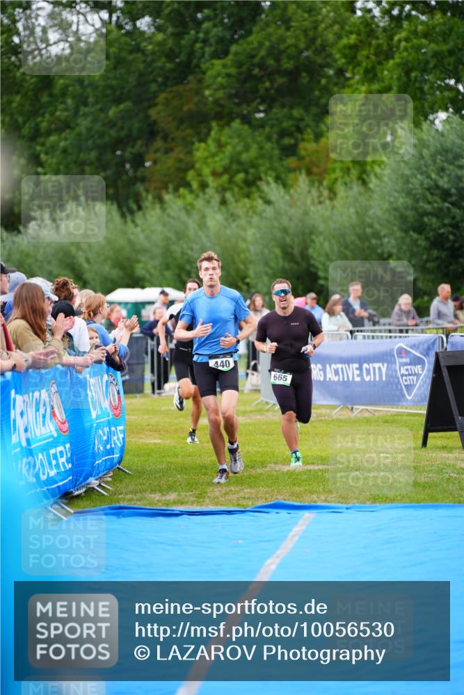 30.08.2026 - Elbe Triathlon Hamburg LAZAROV Photography http://msf.ph/oto/10056530 30.08.2026 11:11:14 Ziel 440, 603, 665, 1010 meine-sportfotos.de