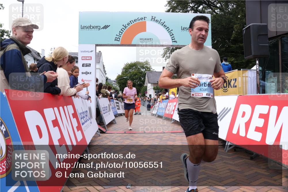 30.08.2026 - Blankeneser Heldenlauf Lena Gebhardt http://msf.ph/oto/10056551 30.08.2026 12:12:15 Ziel 2344, 2899, 2923, 4345, 4398 meine-sportfotos.de