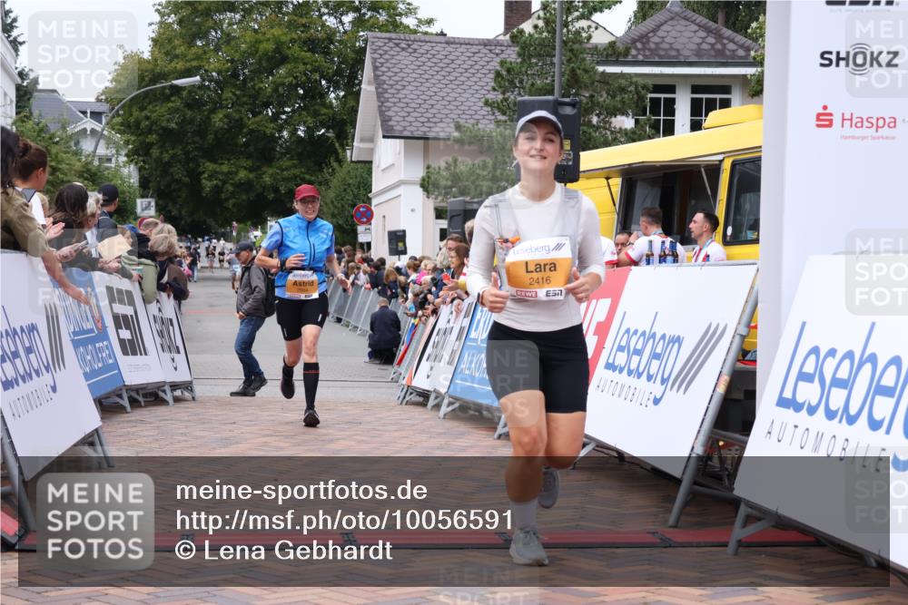 30.08.2026 - Blankeneser Heldenlauf Lena Gebhardt http://msf.ph/oto/10056591 30.08.2026 12:12:33 Ziel 2416, 2450, 2664 meine-sportfotos.de