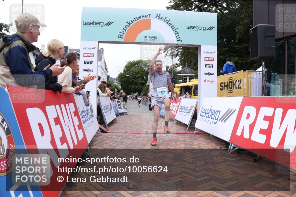 30.08.2026 - Blankeneser Heldenlauf Lena Gebhardt http://msf.ph/oto/10056624 30.08.2026 12:12:46 Ziel 4335 meine-sportfotos.de