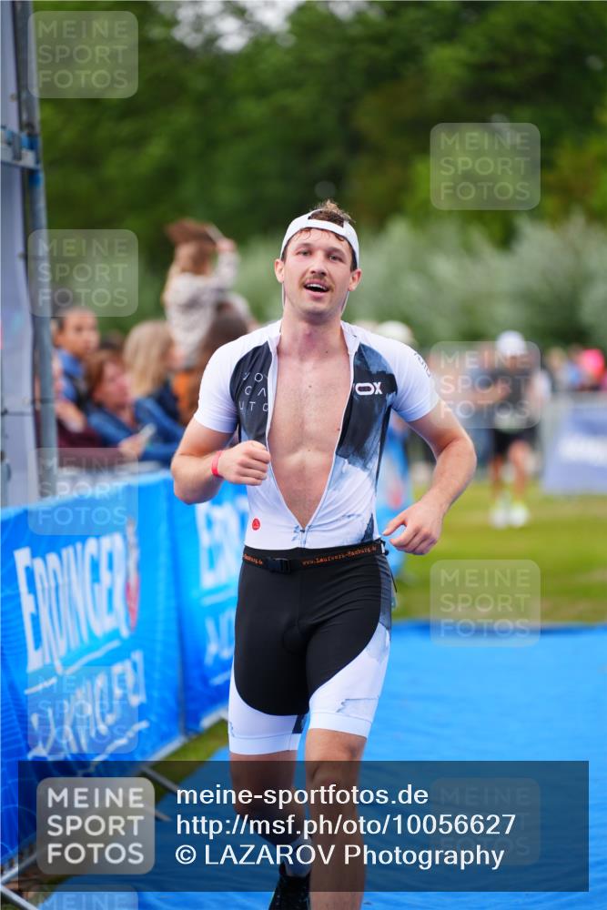 30.08.2026 - Elbe Triathlon Hamburg LAZAROV Photography http://msf.ph/oto/10056627 30.08.2026 11:12:09 Ziel 521, 769 meine-sportfotos.de