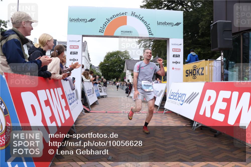 30.08.2026 - Blankeneser Heldenlauf Lena Gebhardt http://msf.ph/oto/10056628 30.08.2026 12:12:46 Ziel 4335 meine-sportfotos.de