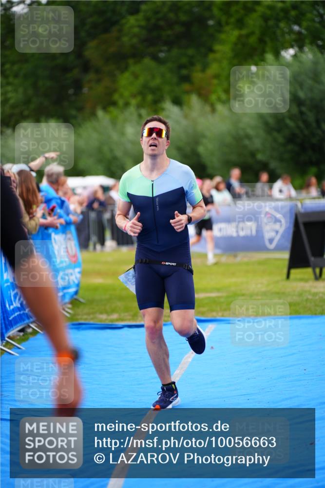 30.08.2026 - Elbe Triathlon Hamburg LAZAROV Photography http://msf.ph/oto/10056663 30.08.2026 11:12:19 Ziel 769, 1039 meine-sportfotos.de