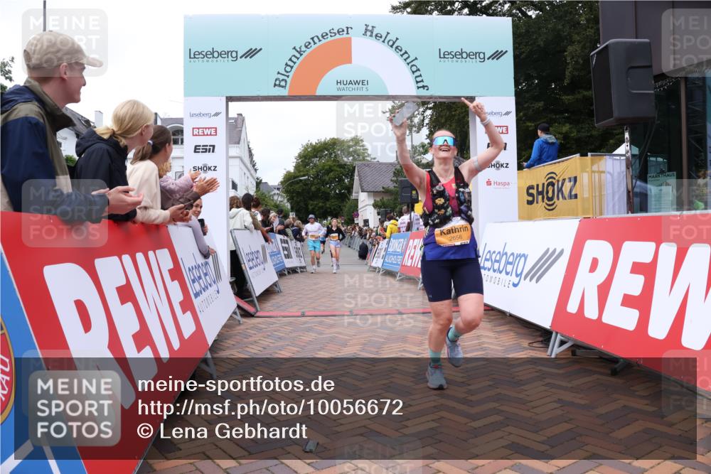 30.08.2026 - Blankeneser Heldenlauf Lena Gebhardt http://msf.ph/oto/10056672 30.08.2026 12:13:07 Ziel 2115, 2120, 2218, 2656 meine-sportfotos.de