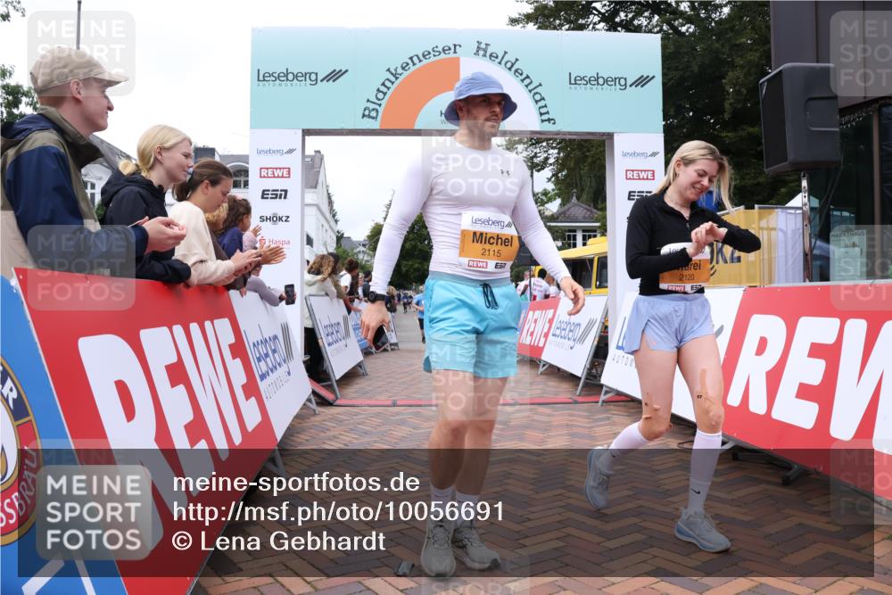 30.08.2026 - Blankeneser Heldenlauf Lena Gebhardt http://msf.ph/oto/10056691 30.08.2026 12:13:13 Ziel 2115, 2120, 2218, 2656, 2760, 2927 meine-sportfotos.de