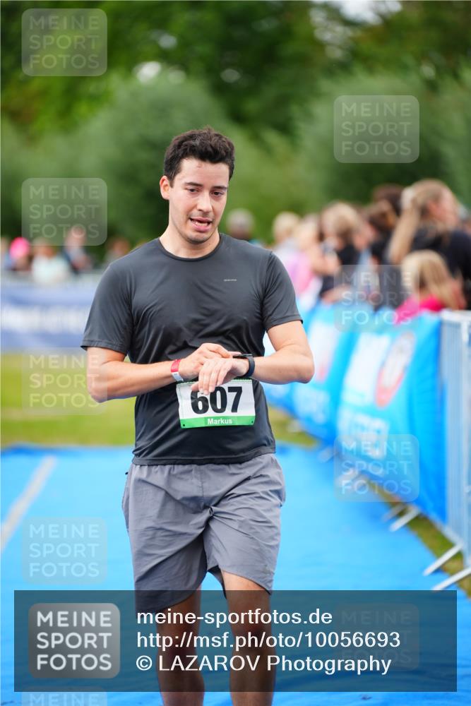 30.08.2026 - Elbe Triathlon Hamburg LAZAROV Photography http://msf.ph/oto/10056693 30.08.2026 11:12:33 Ziel 410, 607, 612, 632, 722, 917 meine-sportfotos.de