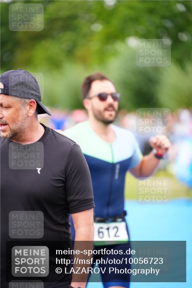30.08.2026 - Elbe Triathlon Hamburg LAZAROV Photography http://msf.ph/oto/10056723 30.08.2026 11:12:44 Ziel 612, 1093, 1097 meine-sportfotos.de