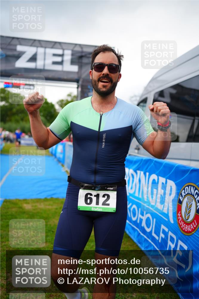 30.08.2026 - Elbe Triathlon Hamburg LAZAROV Photography http://msf.ph/oto/10056735 30.08.2026 11:12:46 Ziel 773, 1093, 1097 meine-sportfotos.de