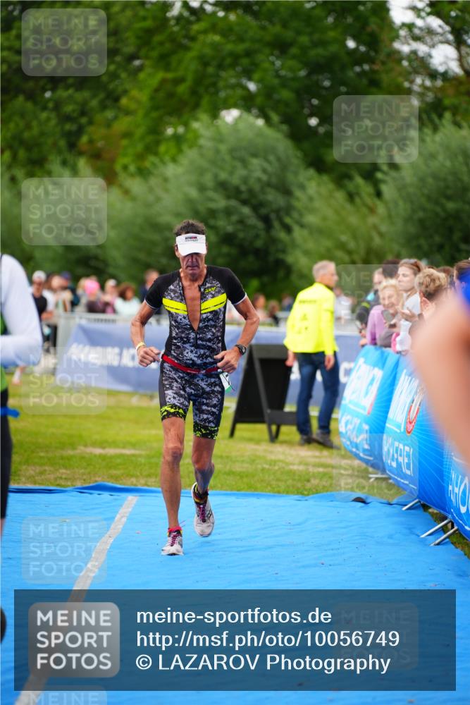 30.08.2026 - Elbe Triathlon Hamburg LAZAROV Photography http://msf.ph/oto/10056749 30.08.2026 11:12:53 Ziel 773, 1085, 1093, 1097 meine-sportfotos.de