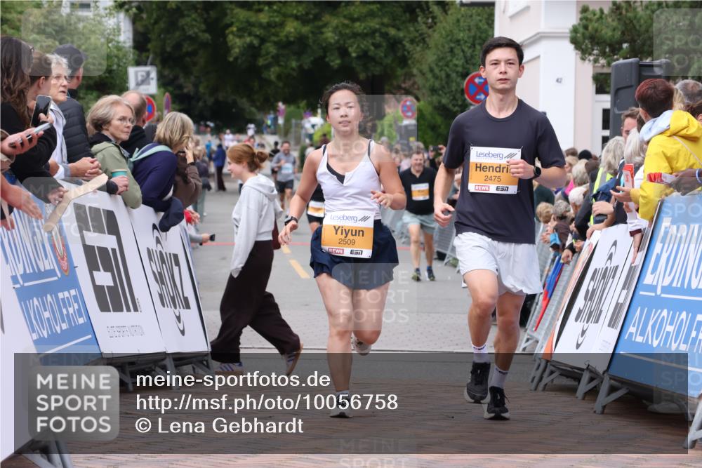 30.08.2026 - Blankeneser Heldenlauf Lena Gebhardt http://msf.ph/oto/10056758 30.08.2026 12:13:41 Ziel 2475, 2509, 2513, 2535, 2536, 2907 meine-sportfotos.de