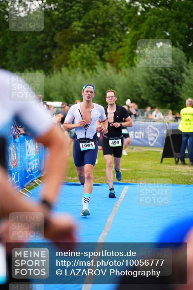 30.08.2026 - Elbe Triathlon Hamburg LAZAROV Photography http://msf.ph/oto/10056777 30.08.2026 11:13:06 Ziel 490, 651, 1037, 1061, 1197 meine-sportfotos.de