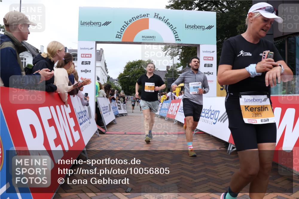 30.08.2026 - Blankeneser Heldenlauf Lena Gebhardt http://msf.ph/oto/10056805 30.08.2026 12:13:53 Ziel 2734, 2883, 4411 meine-sportfotos.de