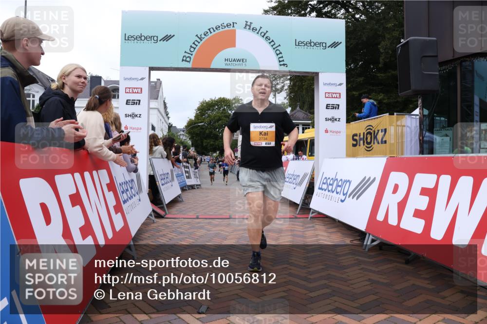 30.08.2026 - Blankeneser Heldenlauf Lena Gebhardt http://msf.ph/oto/10056812 30.08.2026 12:13:54 Ziel 2734, 2883, 4411 meine-sportfotos.de