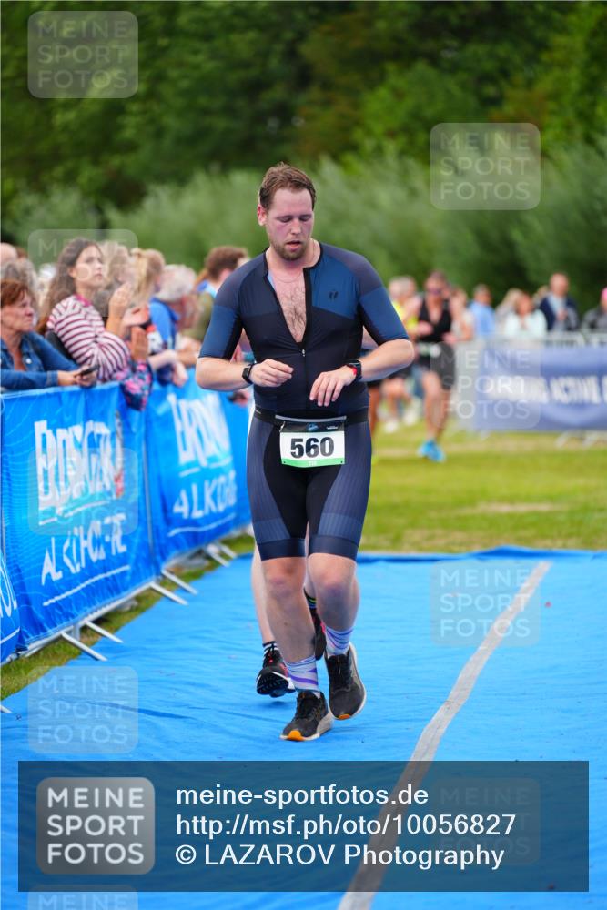30.08.2026 - Elbe Triathlon Hamburg LAZAROV Photography http://msf.ph/oto/10056827 30.08.2026 11:13:31 Ziel 560, 598, 620, 752 meine-sportfotos.de