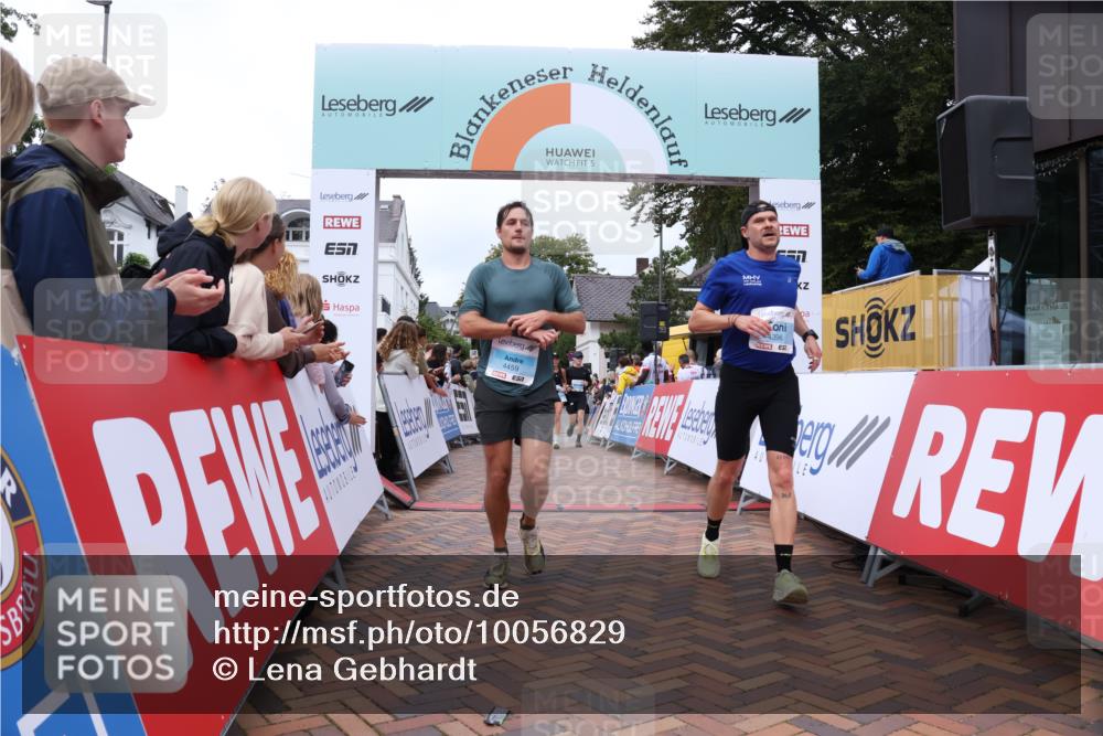 30.08.2026 - Blankeneser Heldenlauf Lena Gebhardt http://msf.ph/oto/10056829 30.08.2026 12:14:01 Ziel 2636, 2734, 4017, 4214, 4396, 4411, 4459 meine-sportfotos.de