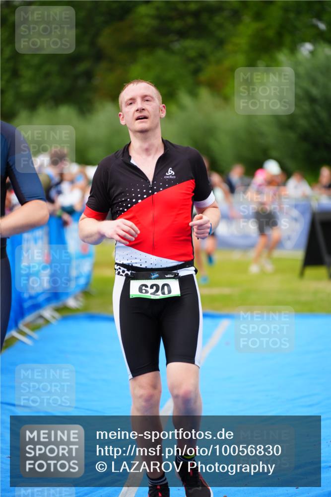 30.08.2026 - Elbe Triathlon Hamburg LAZAROV Photography http://msf.ph/oto/10056830 30.08.2026 11:13:33 Ziel 560, 598, 620, 699, 752 meine-sportfotos.de