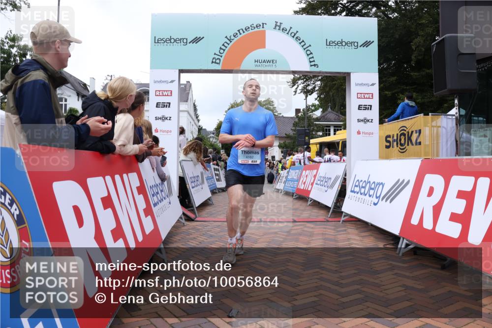 30.08.2026 - Blankeneser Heldenlauf Lena Gebhardt http://msf.ph/oto/10056864 30.08.2026 12:14:10 Ziel 2636, 4017, 4162, 4214 meine-sportfotos.de