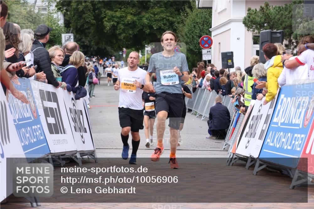 30.08.2026 - Blankeneser Heldenlauf Lena Gebhardt http://msf.ph/oto/10056906 30.08.2026 12:14:26 Ziel 2130, 4023, 4044, 4484 meine-sportfotos.de