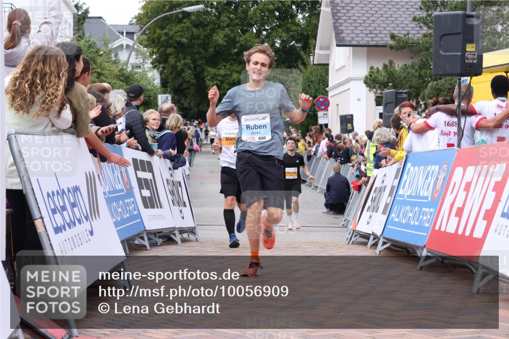 30.08.2026 - Blankeneser Heldenlauf Lena Gebhardt http://msf.ph/oto/10056909 30.08.2026 12:14:27 Ziel 2130, 4023, 4044, 4484 meine-sportfotos.de
