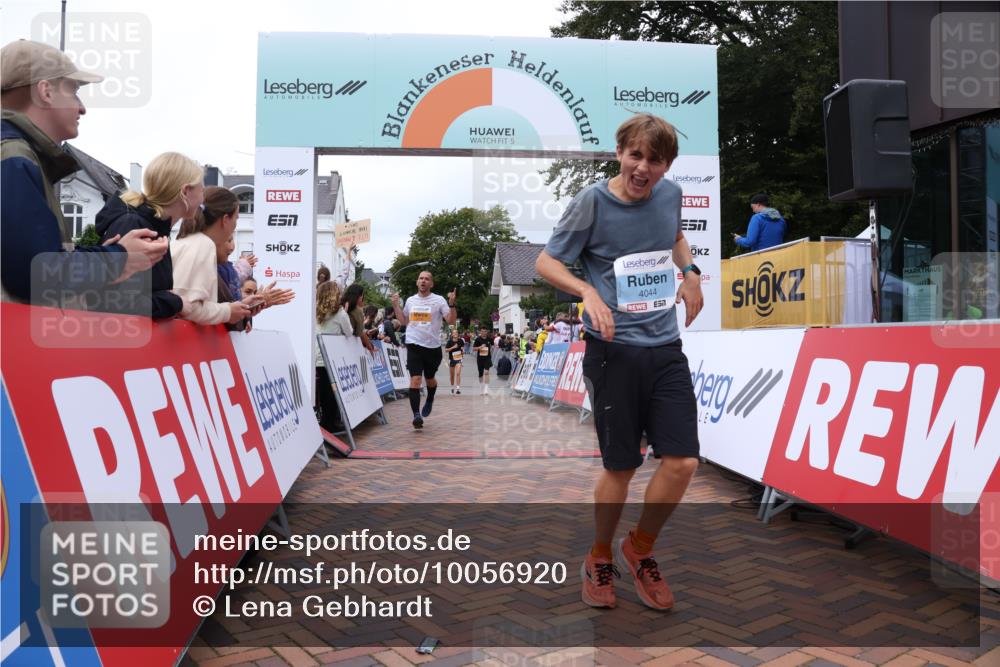 30.08.2026 - Blankeneser Heldenlauf Lena Gebhardt http://msf.ph/oto/10056920 30.08.2026 12:14:29 Ziel 2130, 2282, 4044 meine-sportfotos.de