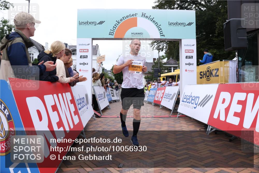 30.08.2026 - Blankeneser Heldenlauf Lena Gebhardt http://msf.ph/oto/10056930 30.08.2026 12:14:31 Ziel 2130, 2282, 2283, 4044 meine-sportfotos.de