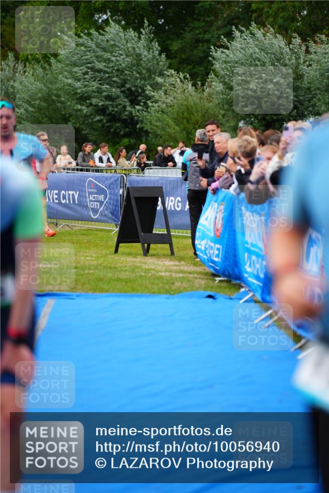 30.08.2026 - Elbe Triathlon Hamburg LAZAROV Photography http://msf.ph/oto/10056940 30.08.2026 11:14:39 Ziel 413, 497, 606, 640, 990, 1054 meine-sportfotos.de