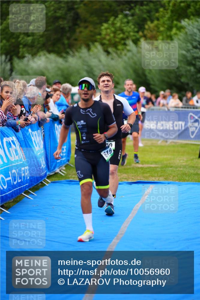 30.08.2026 - Elbe Triathlon Hamburg LAZAROV Photography http://msf.ph/oto/10056960 30.08.2026 11:14:54 Ziel 492, 500, 619 meine-sportfotos.de