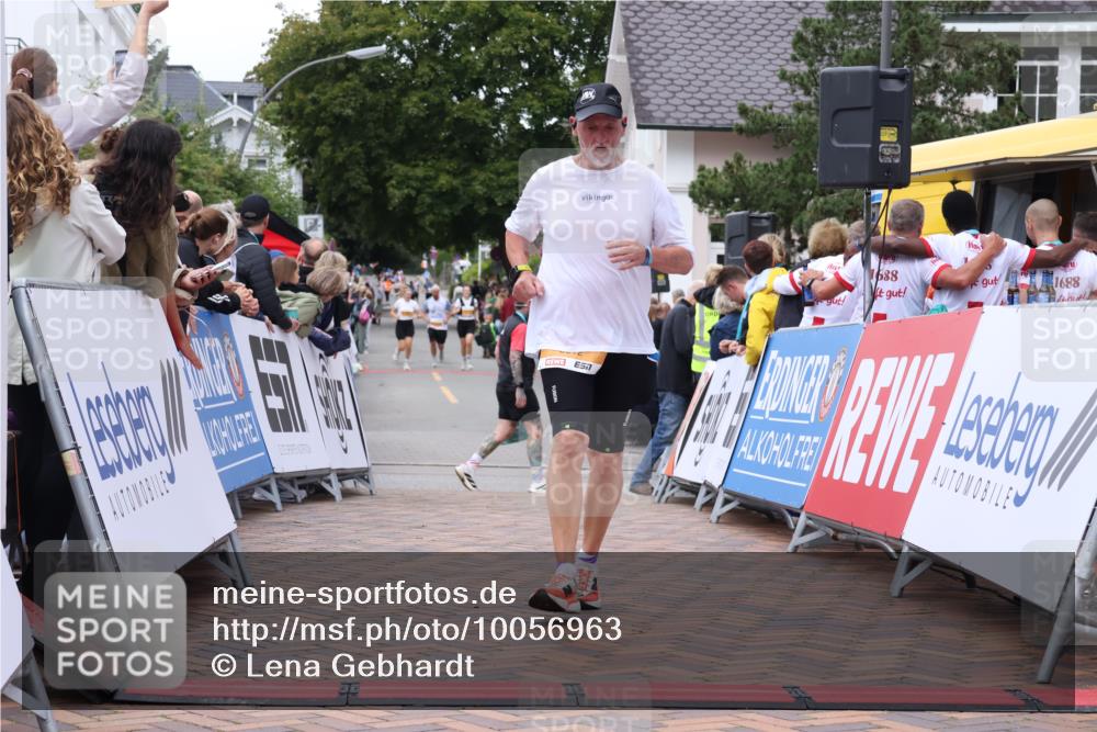 30.08.2026 - Blankeneser Heldenlauf Lena Gebhardt http://msf.ph/oto/10056963 30.08.2026 12:14:39 Ziel 2012, 2282, 2283 meine-sportfotos.de