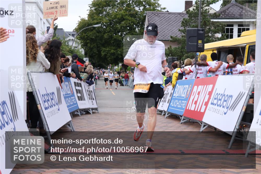 30.08.2026 - Blankeneser Heldenlauf Lena Gebhardt http://msf.ph/oto/10056967 30.08.2026 12:14:39 Ziel 2012, 2282, 2283 meine-sportfotos.de