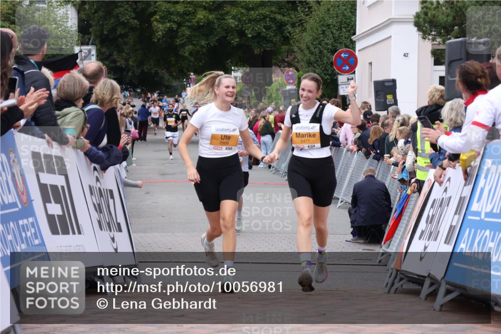 30.08.2026 - Blankeneser Heldenlauf Lena Gebhardt http://msf.ph/oto/10056981 30.08.2026 12:14:49 Ziel 2477, 2908 meine-sportfotos.de