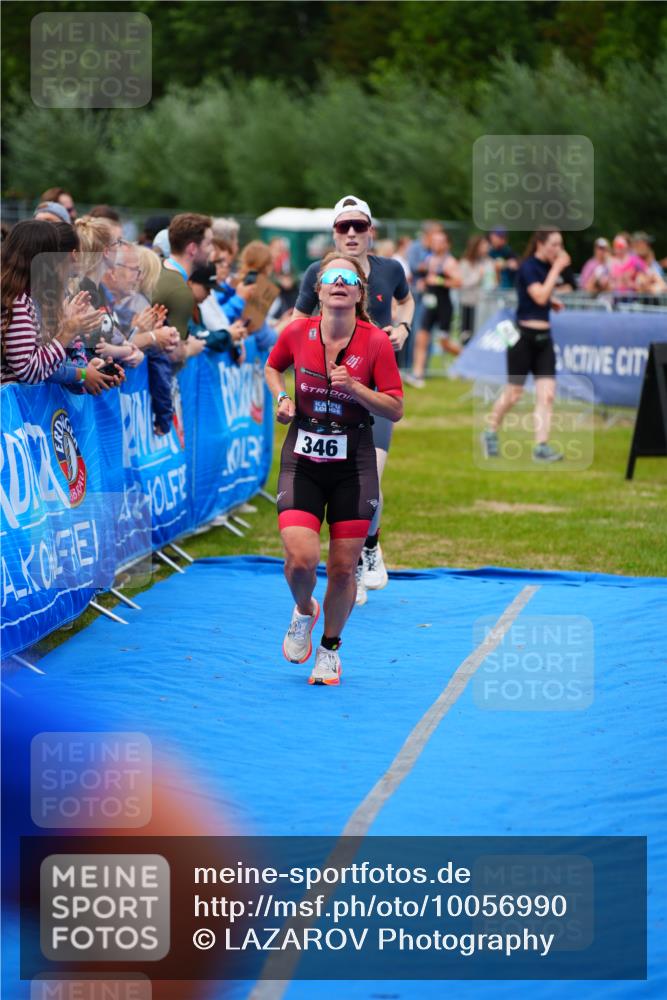 30.08.2026 - Elbe Triathlon Hamburg LAZAROV Photography http://msf.ph/oto/10056990 30.08.2026 11:15:07 Ziel 346, 1099 meine-sportfotos.de