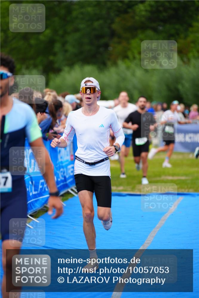 30.08.2026 - Elbe Triathlon Hamburg LAZAROV Photography http://msf.ph/oto/10057053 30.08.2026 11:15:46 Ziel 639, 650, 994, 1032, 1047, 1056, 1057, 1204 meine-sportfotos.de