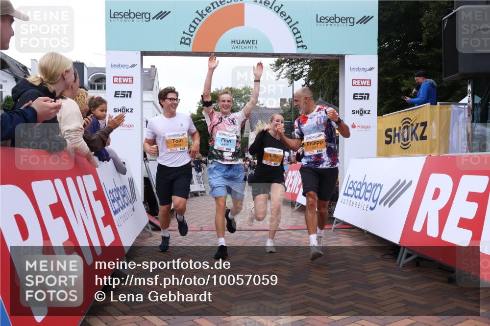 30.08.2026 - Blankeneser Heldenlauf Lena Gebhardt http://msf.ph/oto/10057059 30.08.2026 12:15:15 Ziel 2070, 2071, 2676, 2784, 4031, 4416 meine-sportfotos.de