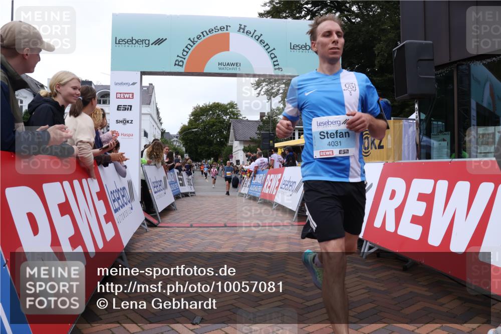 30.08.2026 - Blankeneser Heldenlauf Lena Gebhardt http://msf.ph/oto/10057081 30.08.2026 12:15:18 Ziel 2070, 2071, 2784, 2954, 4031, 4416 meine-sportfotos.de