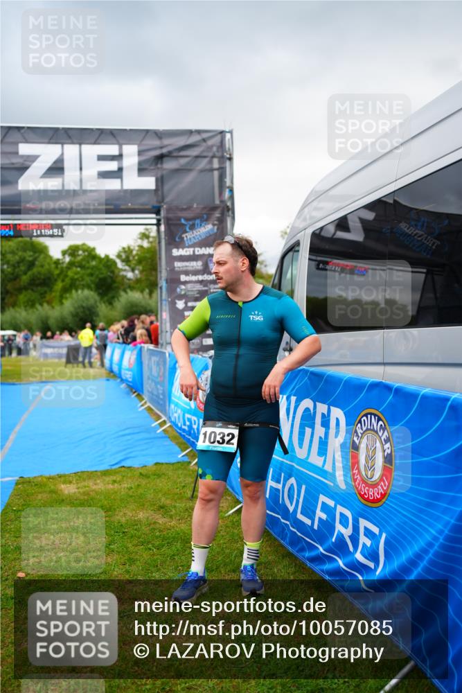 30.08.2026 - Elbe Triathlon Hamburg LAZAROV Photography http://msf.ph/oto/10057085 30.08.2026 11:16:09 Ziel 1211 meine-sportfotos.de