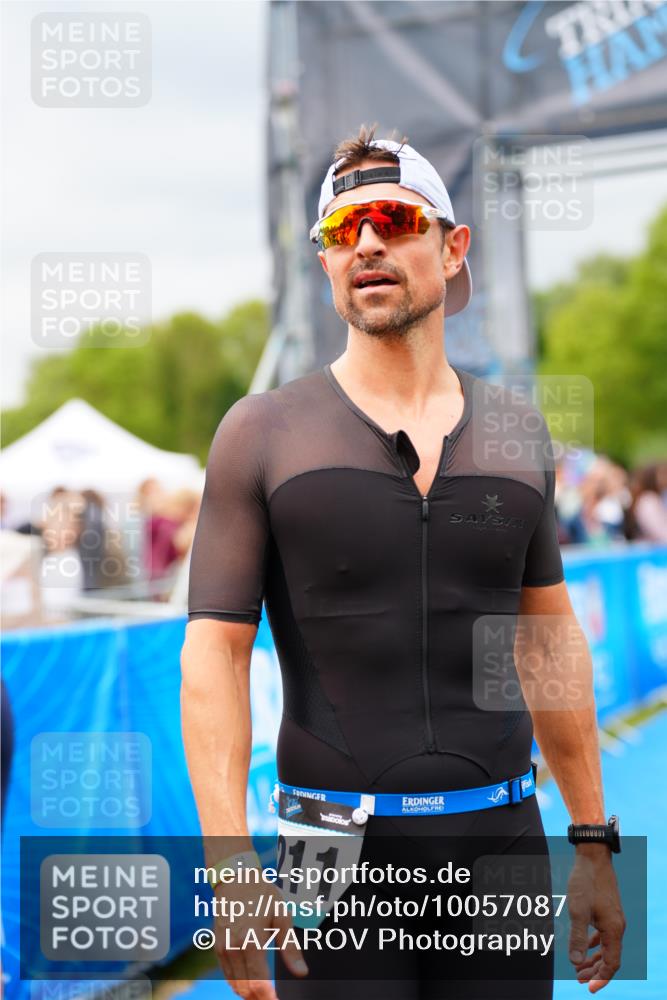 30.08.2026 - Elbe Triathlon Hamburg LAZAROV Photography http://msf.ph/oto/10057087 30.08.2026 11:16:10 Ziel  meine-sportfotos.de