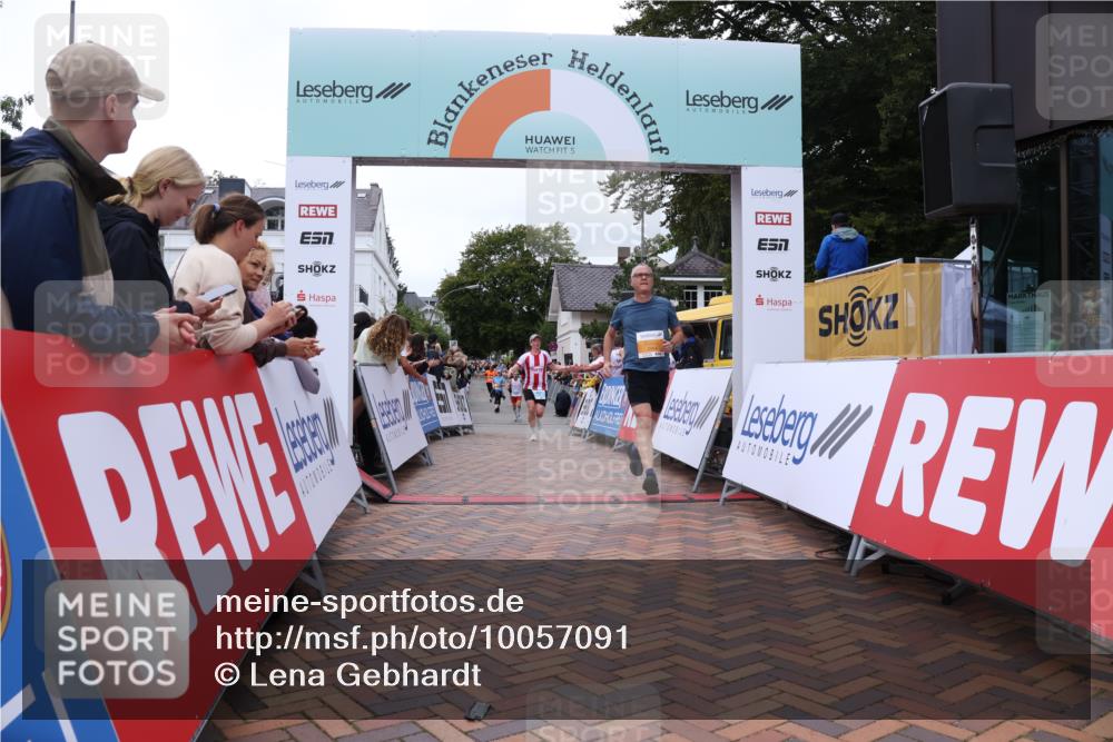 30.08.2026 - Blankeneser Heldenlauf Lena Gebhardt http://msf.ph/oto/10057091 30.08.2026 12:15:22 Ziel 2070, 2071, 2784, 2954, 4031, 4363, 4416 meine-sportfotos.de