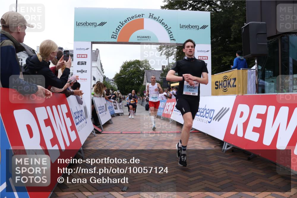 30.08.2026 - Blankeneser Heldenlauf Lena Gebhardt http://msf.ph/oto/10057124 30.08.2026 12:15:29 Ziel 2629, 2634, 2809, 2954, 4264, 4352, 4363 meine-sportfotos.de