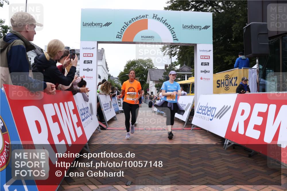 30.08.2026 - Blankeneser Heldenlauf Lena Gebhardt http://msf.ph/oto/10057148 30.08.2026 12:15:34 Ziel 2629, 2634, 2809, 2906, 4264, 4352 meine-sportfotos.de