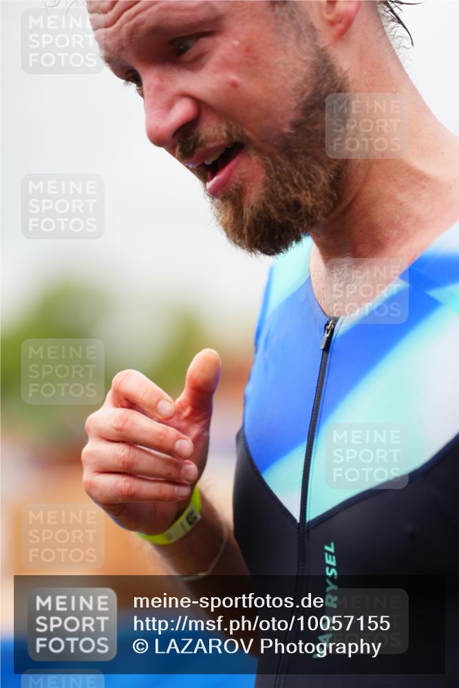 30.08.2026 - Elbe Triathlon Hamburg LAZAROV Photography http://msf.ph/oto/10057155 30.08.2026 11:17:02 Ziel 435, 451, 526, 631, 997, 1004, 1028 meine-sportfotos.de
