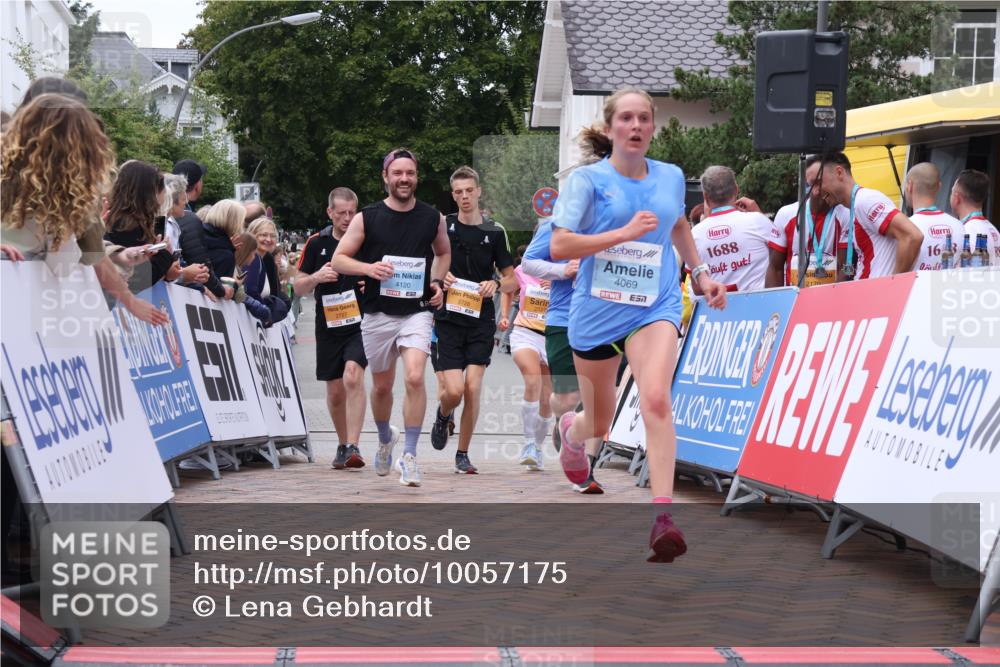 30.08.2026 - Blankeneser Heldenlauf Lena Gebhardt http://msf.ph/oto/10057175 30.08.2026 12:15:41 Ziel 2527, 2629, 2634, 2727, 2728, 2866, 2906, 4069, 4120 meine-sportfotos.de