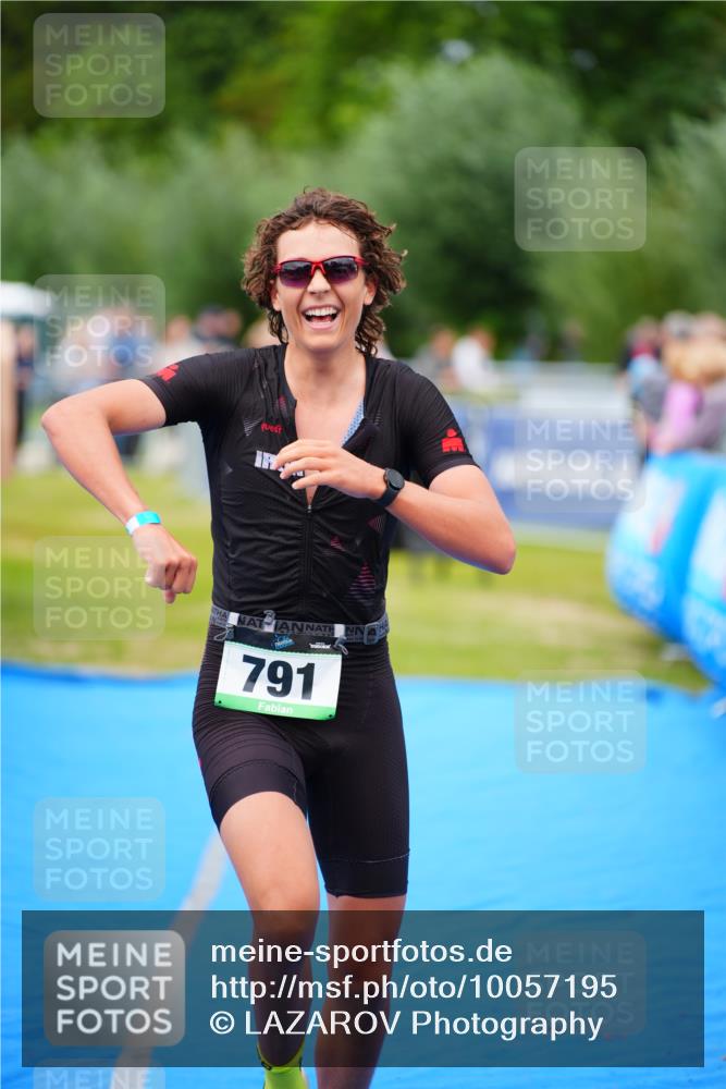 30.08.2026 - Elbe Triathlon Hamburg LAZAROV Photography http://msf.ph/oto/10057195 30.08.2026 11:17:19 Ziel 791 meine-sportfotos.de