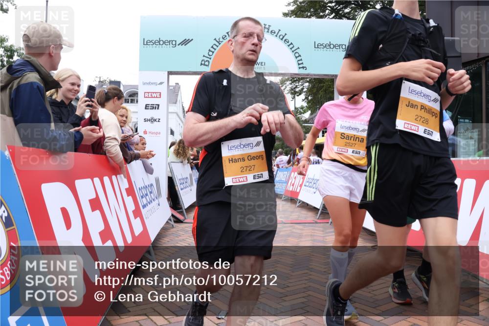 30.08.2026 - Blankeneser Heldenlauf Lena Gebhardt http://msf.ph/oto/10057212 30.08.2026 12:15:46 Ziel 2038, 2527, 2727, 2728, 2866, 4069, 4120 meine-sportfotos.de
