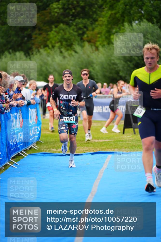 30.08.2026 - Elbe Triathlon Hamburg LAZAROV Photography http://msf.ph/oto/10057220 30.08.2026 11:17:35 Ziel 579, 580, 1148, 1621 meine-sportfotos.de
