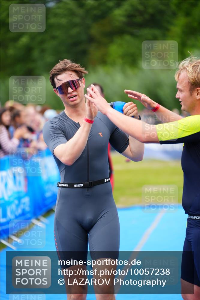 30.08.2026 - Elbe Triathlon Hamburg LAZAROV Photography http://msf.ph/oto/10057238 30.08.2026 11:17:41 Ziel 579, 1148 meine-sportfotos.de