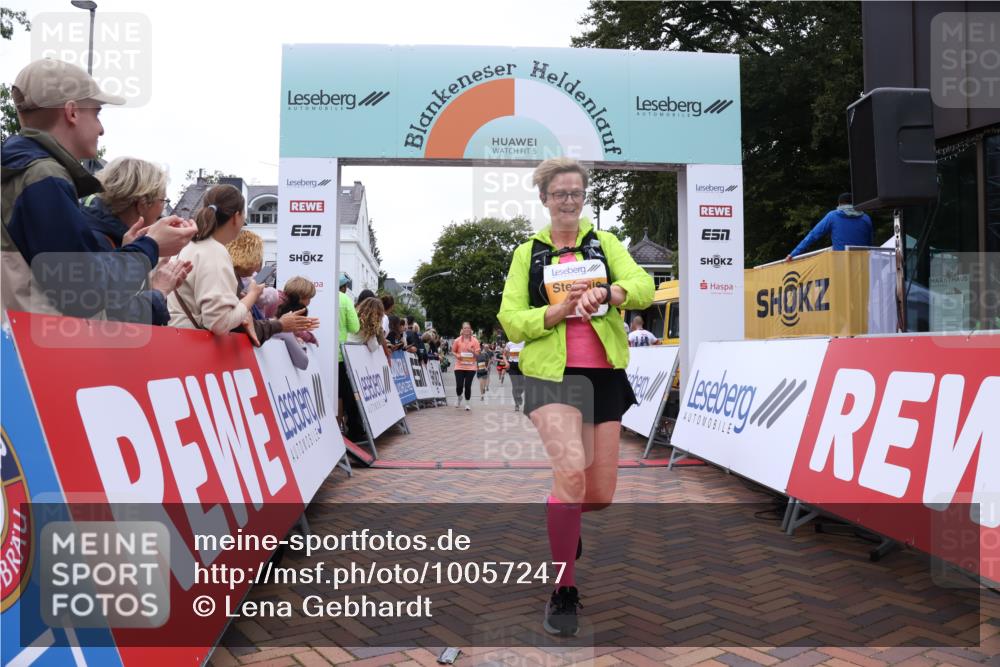 30.08.2026 - Blankeneser Heldenlauf Lena Gebhardt http://msf.ph/oto/10057247 30.08.2026 12:16:07 Ziel 2133, 2290, 2606 meine-sportfotos.de
