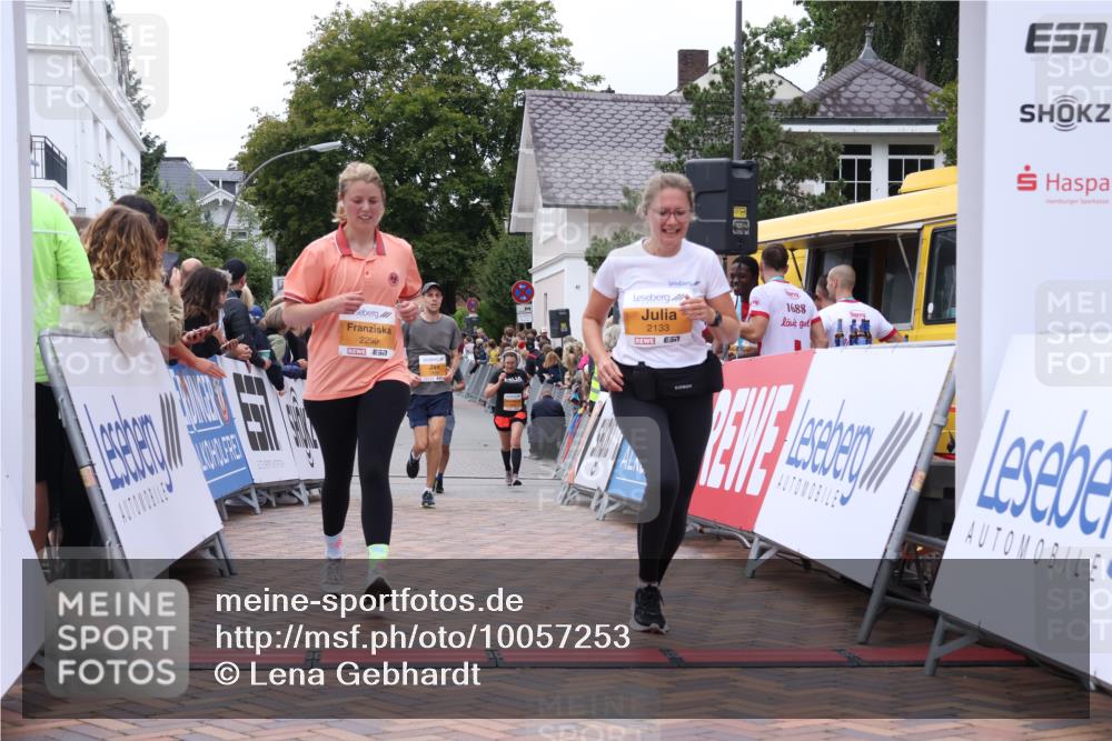 30.08.2026 - Blankeneser Heldenlauf Lena Gebhardt http://msf.ph/oto/10057253 30.08.2026 12:16:10 Ziel 2133, 2290, 2606, 2898 meine-sportfotos.de