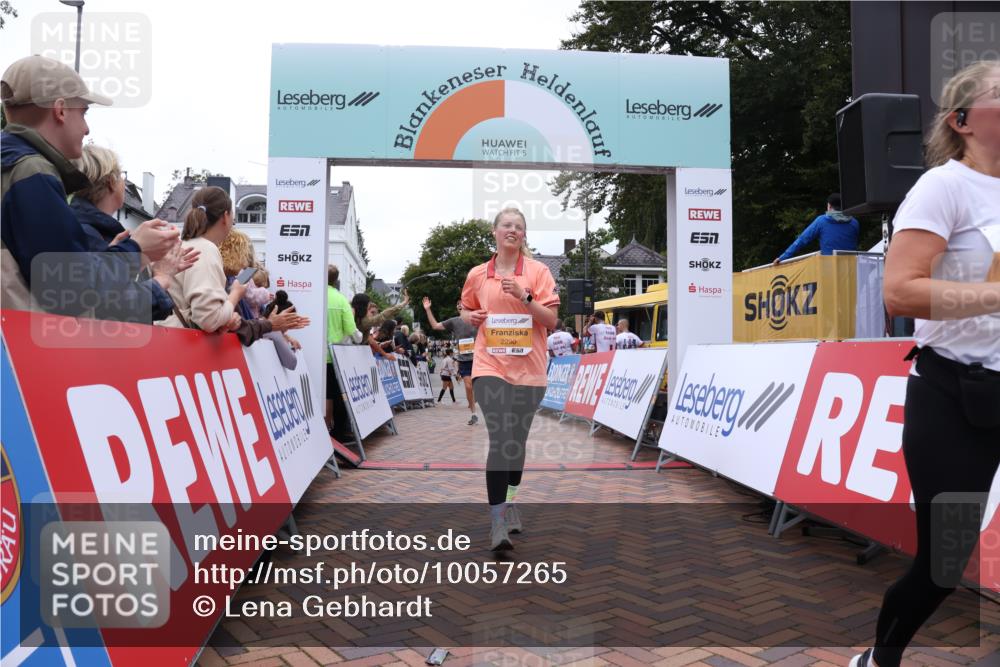 30.08.2026 - Blankeneser Heldenlauf Lena Gebhardt http://msf.ph/oto/10057265 30.08.2026 12:16:12 Ziel 2133, 2290, 2418, 2606, 2898 meine-sportfotos.de
