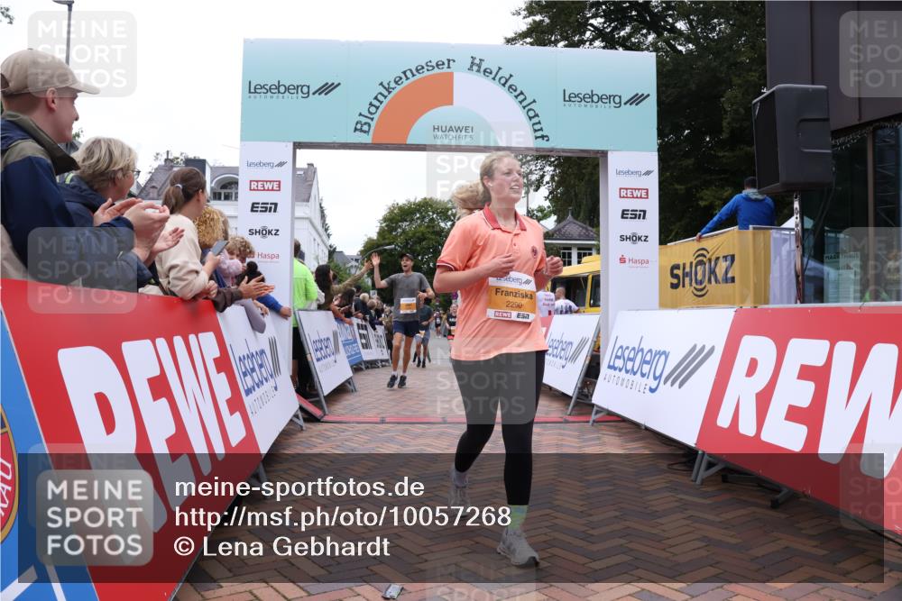 30.08.2026 - Blankeneser Heldenlauf Lena Gebhardt http://msf.ph/oto/10057268 30.08.2026 12:16:12 Ziel 2133, 2290, 2418, 2606, 2898 meine-sportfotos.de